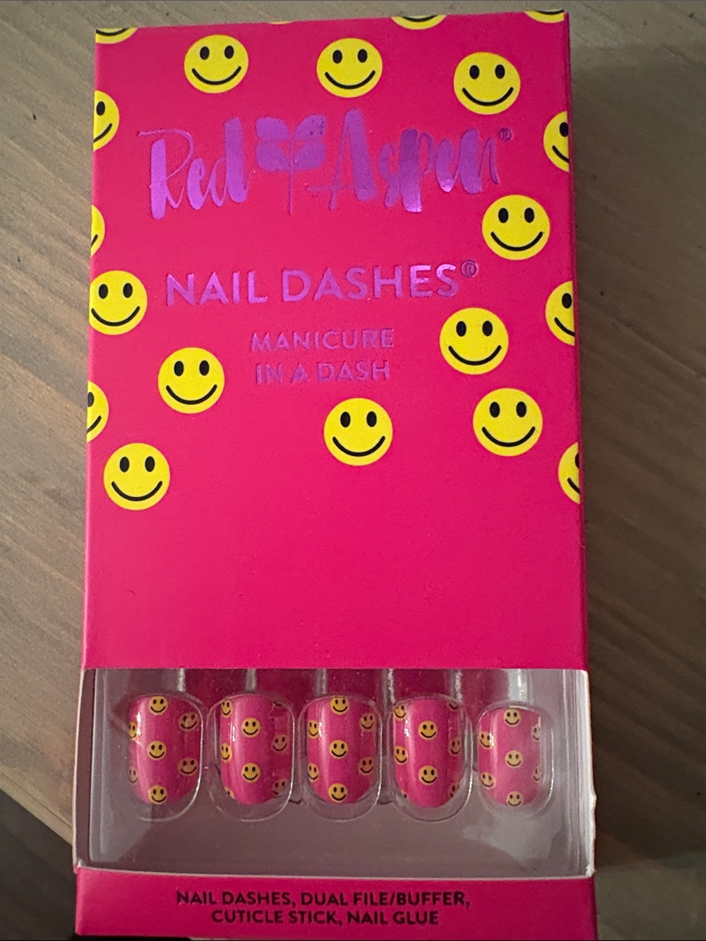 Red Aspen Pink Smiley Press-On Nail Set